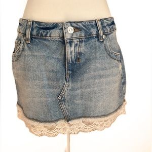 Urban Outfitters Brynne Low-Rise Denim Mini Skirt. New with tags!